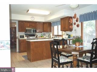 365 Trend Road Yardley, PA 19067 - Photo 4 of 6 Gallery Image 4