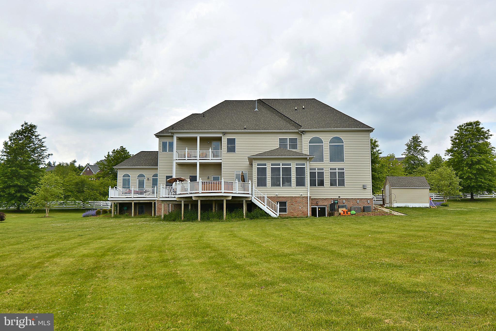 6548 Challedon Circle Mount Airy, MD 21771 - Photo 8 of 88