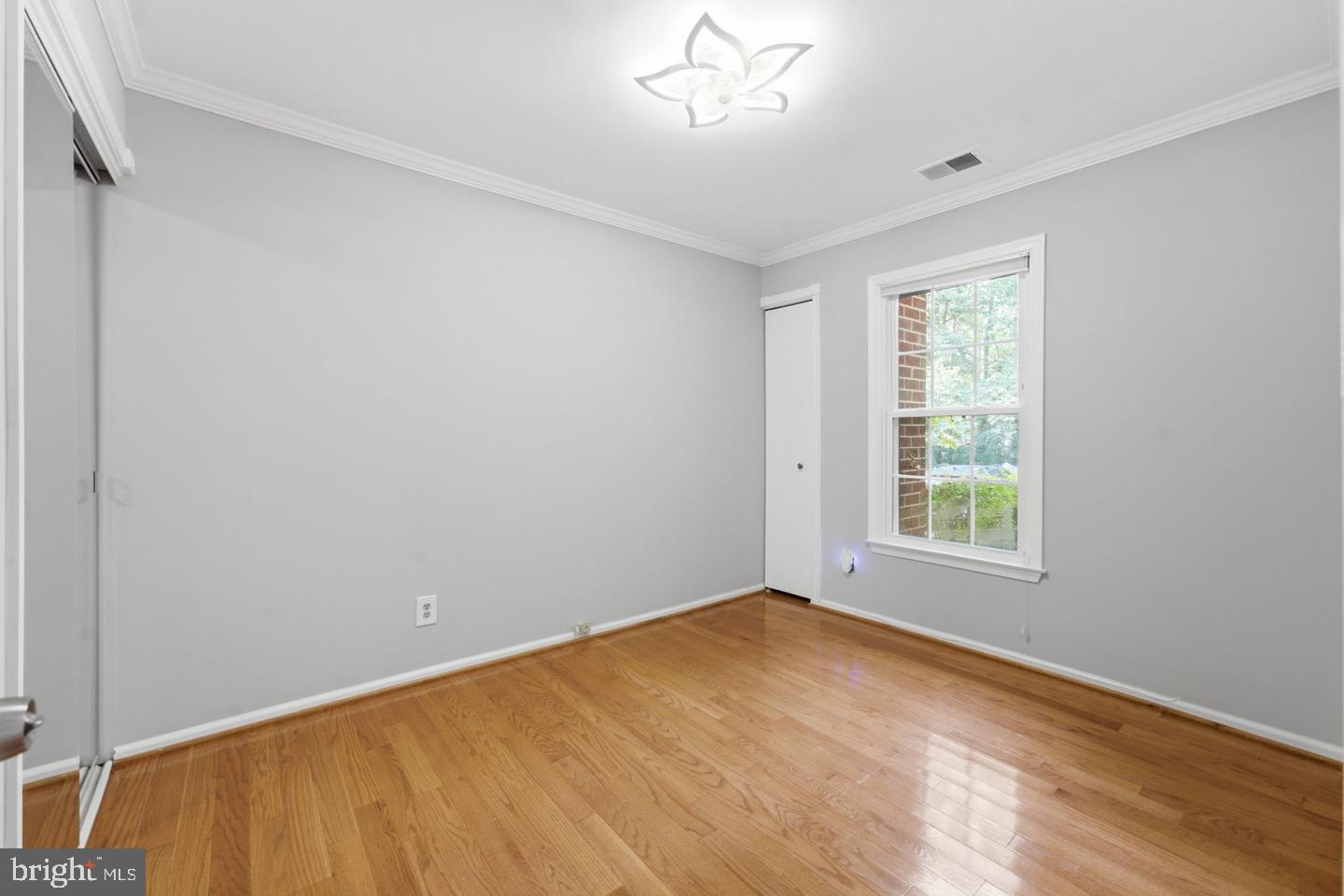 11200 Beaver Trail Court Reston, VA 20191 - Photo 10 of 35 Gallery Image 10