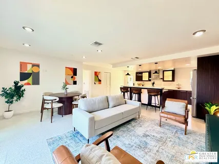 $589,000 | 588 East San Lorenzo Road, Unit 105, Palm Springs, CA 92264
