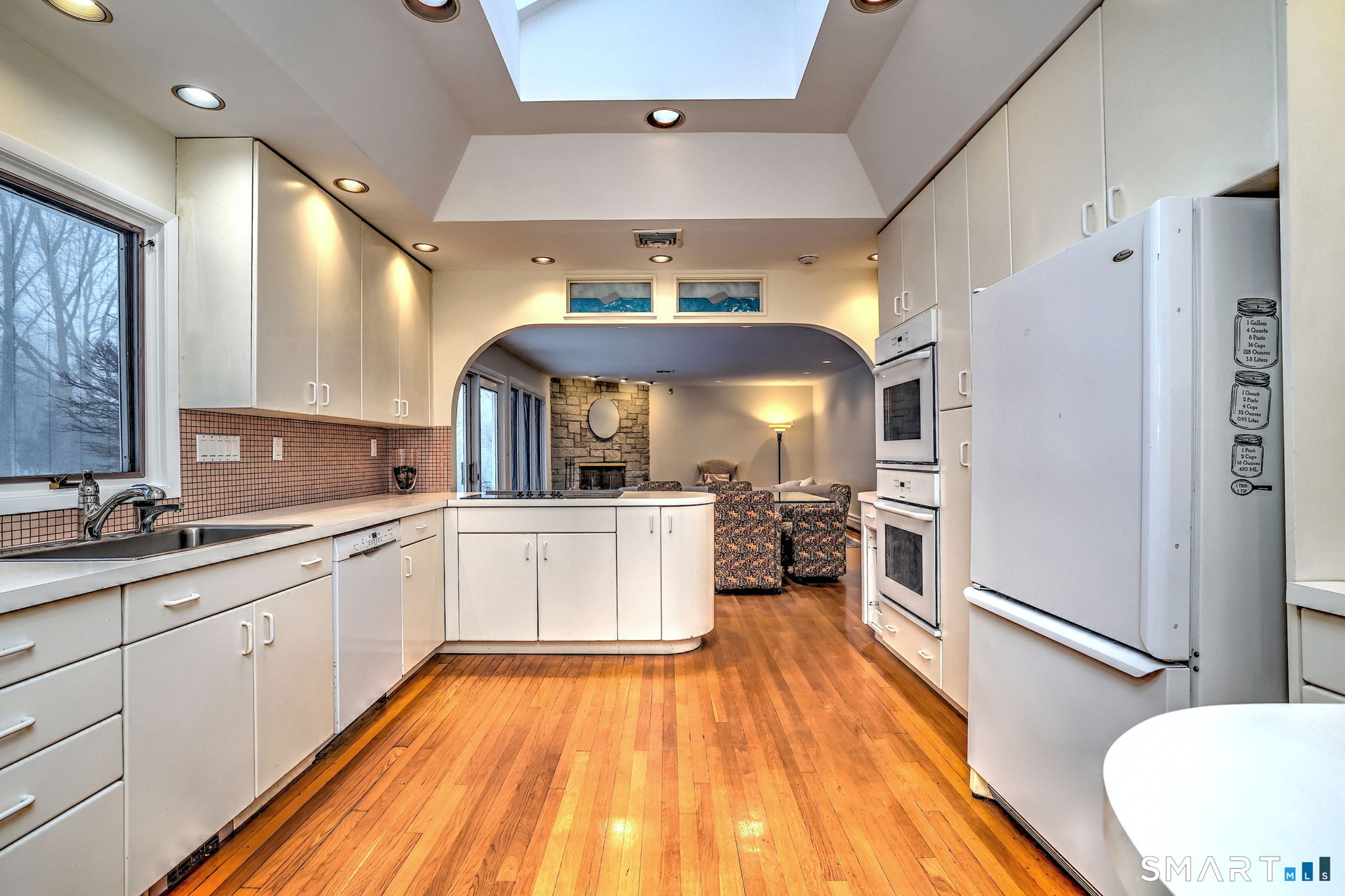 54 Tumblebrook Road Woodbridge, CT 06525 - Photo 5 of 30