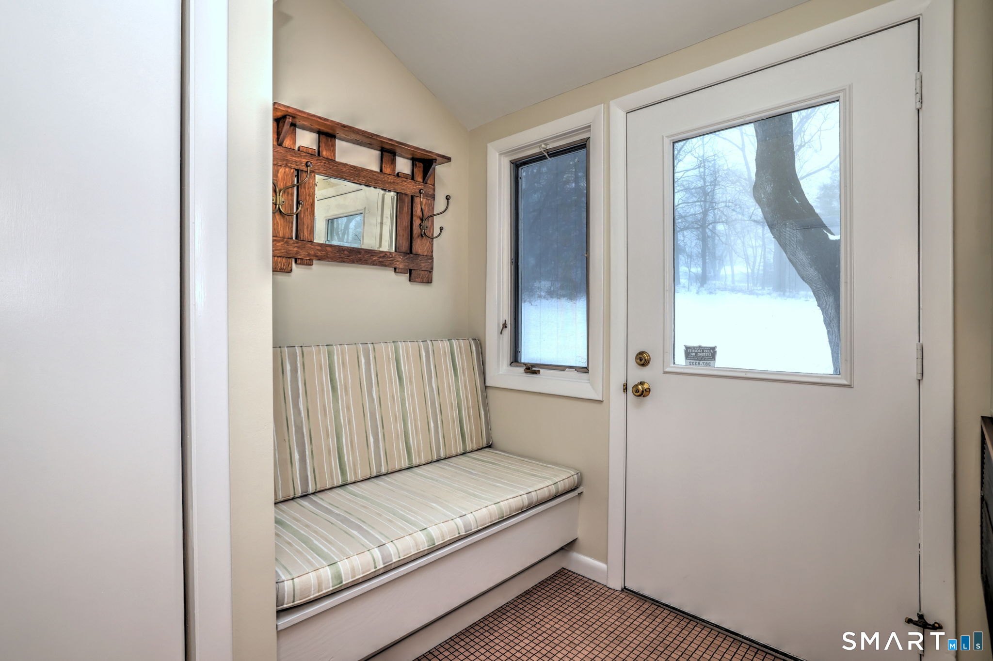 54 Tumblebrook Road Woodbridge, CT 06525 - Photo 7 of 30