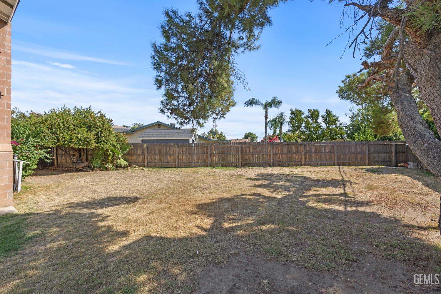 Undisclosed Address Bakersfield, CA 93309 - Photo 30 of 33 a backyard of a house