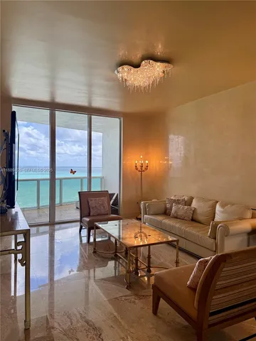 $9,000 | 16001 Collins Avenue, Unit 1106, Sunny Isles Beach, FL 33160