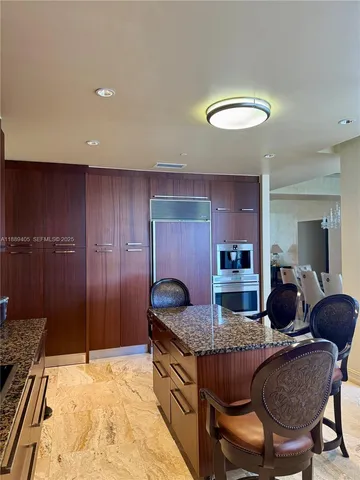 $9,000 | 16001 Collins Avenue, Unit 1106, Sunny Isles Beach, FL 33160