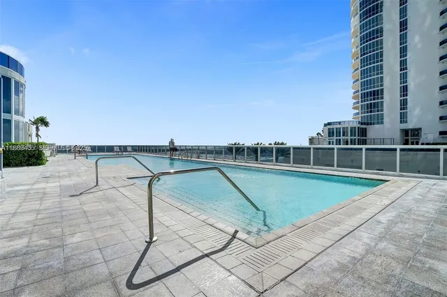 $9,000 | 16001 Collins Avenue, Unit 1106, Sunny Isles Beach, FL 33160