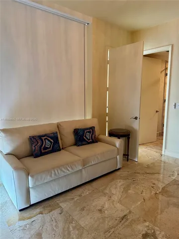 $9,000 | 16001 Collins Avenue, Unit 1106, Sunny Isles Beach, FL 33160