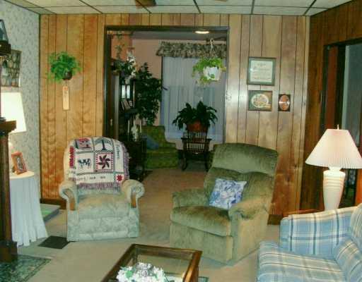 1057 Evergreen Road Millvale, PA 15209 - Photo 4 of 8 Den/Family/Great Room.