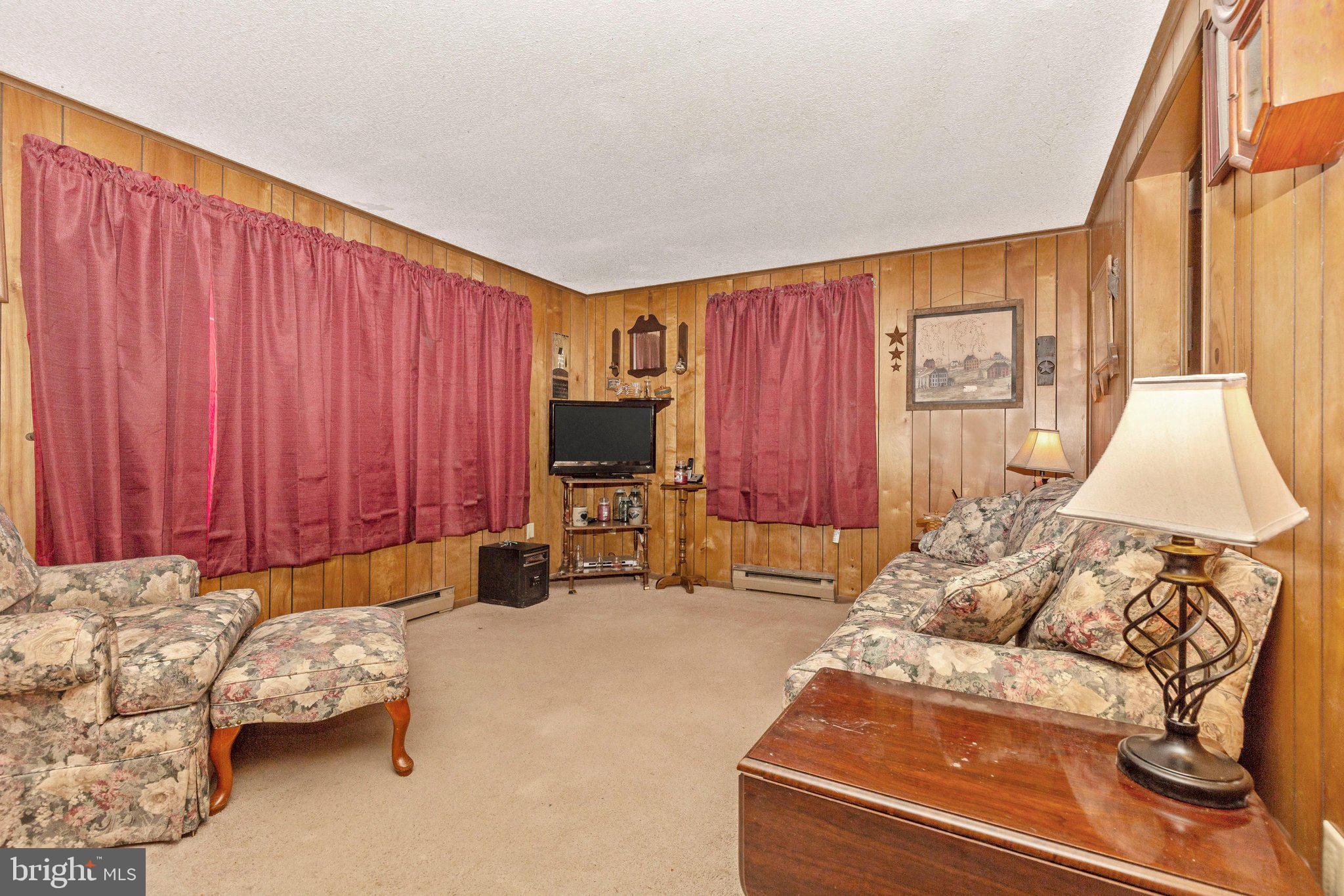 4222 Garfield Road Smithsburg, MD 21783 - Photo 4 of 39 IMG_8813