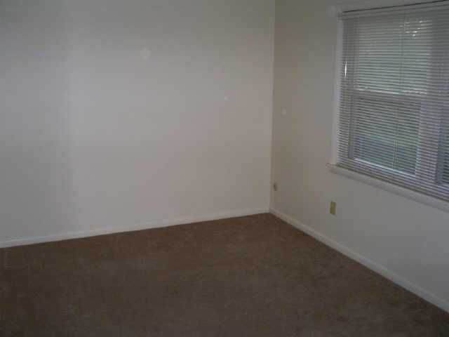1040 Afton Road Columbus, OH 43221 - Photo 9 of 10 Gallery Image 9