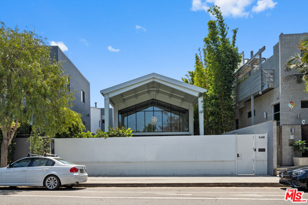 548 Rose Avenue Venice, CA 90291 - Photo 48 of 48 a view of street with parked cars