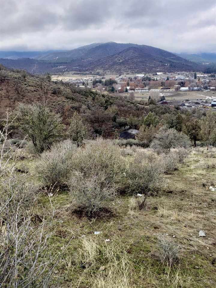15-acres Sharps Road Yreka, CA 96097 - Photo 6 of 16 Gallery Image 6