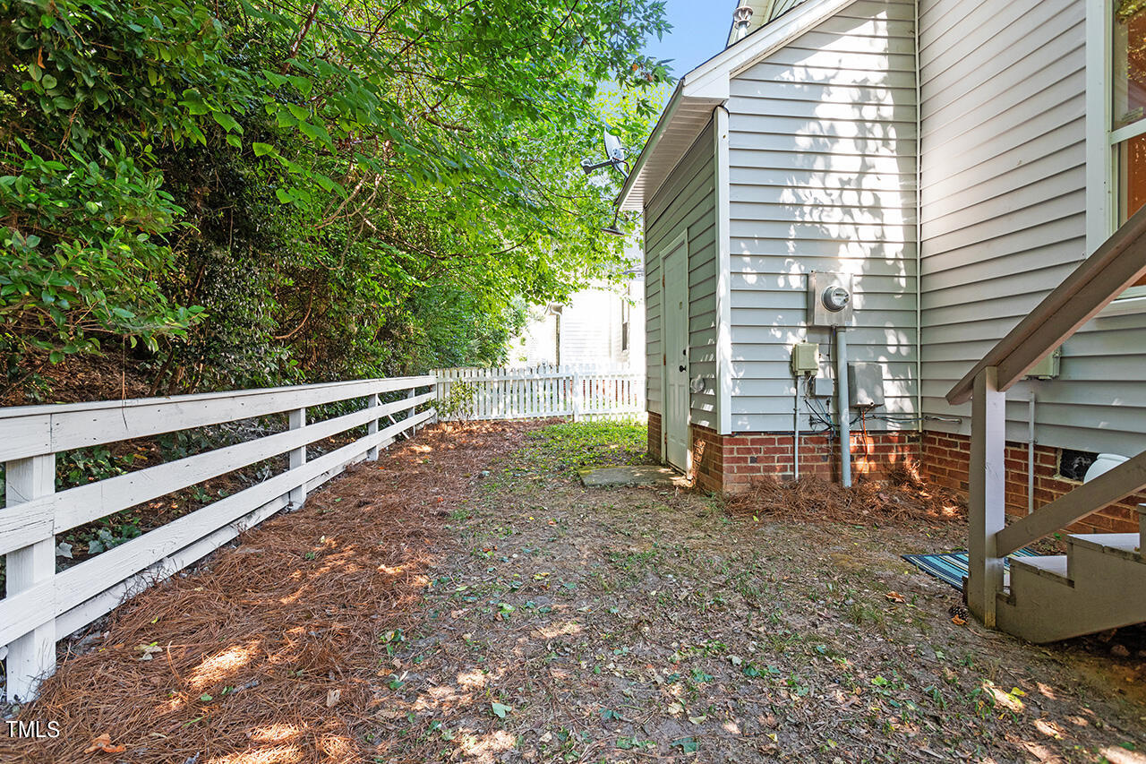 532 Moseley Lane Raleigh, NC 27601 - Photo 27 of 31 532 Moseley Lane_10