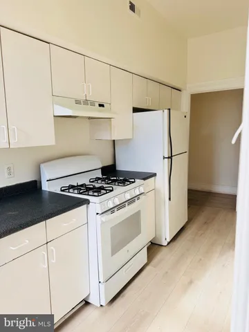 $1,295 | 2202 North Charles Street, Unit 2R, Baltimore, MD 21218