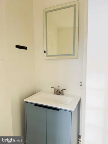 $1,295 | 2202 North Charles Street, Unit 2R, Baltimore, MD 21218