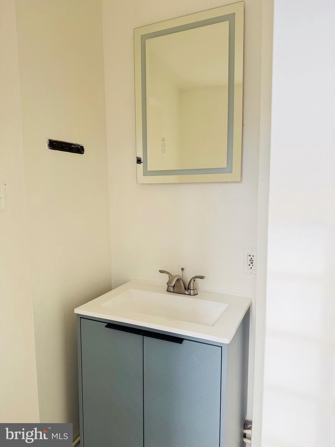 2202 North Charles Street, Unit 2R Baltimore, MD 21218 - Photo 7 of 11