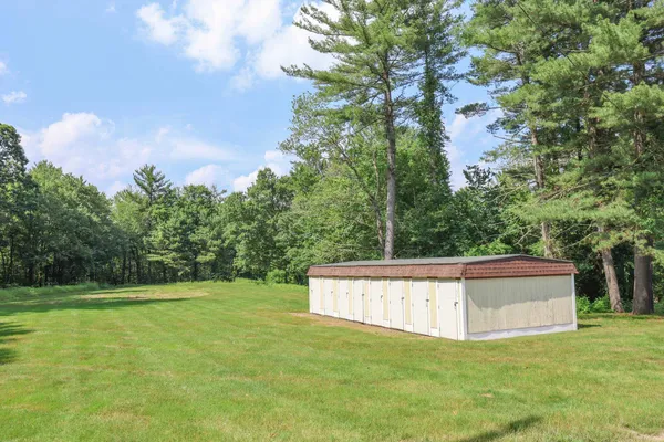 $1,700 | 156 L Capitol Hill Drive, Londonderry, NH 03053