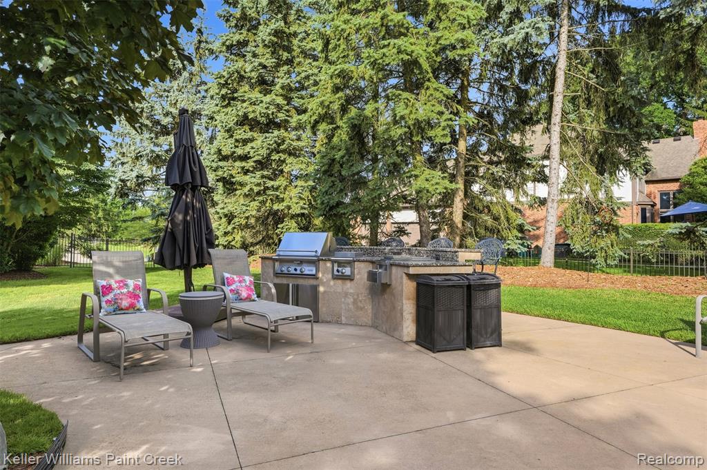 2784 Murfield Court Rochester, MI 48306 - Photo 40 of 52