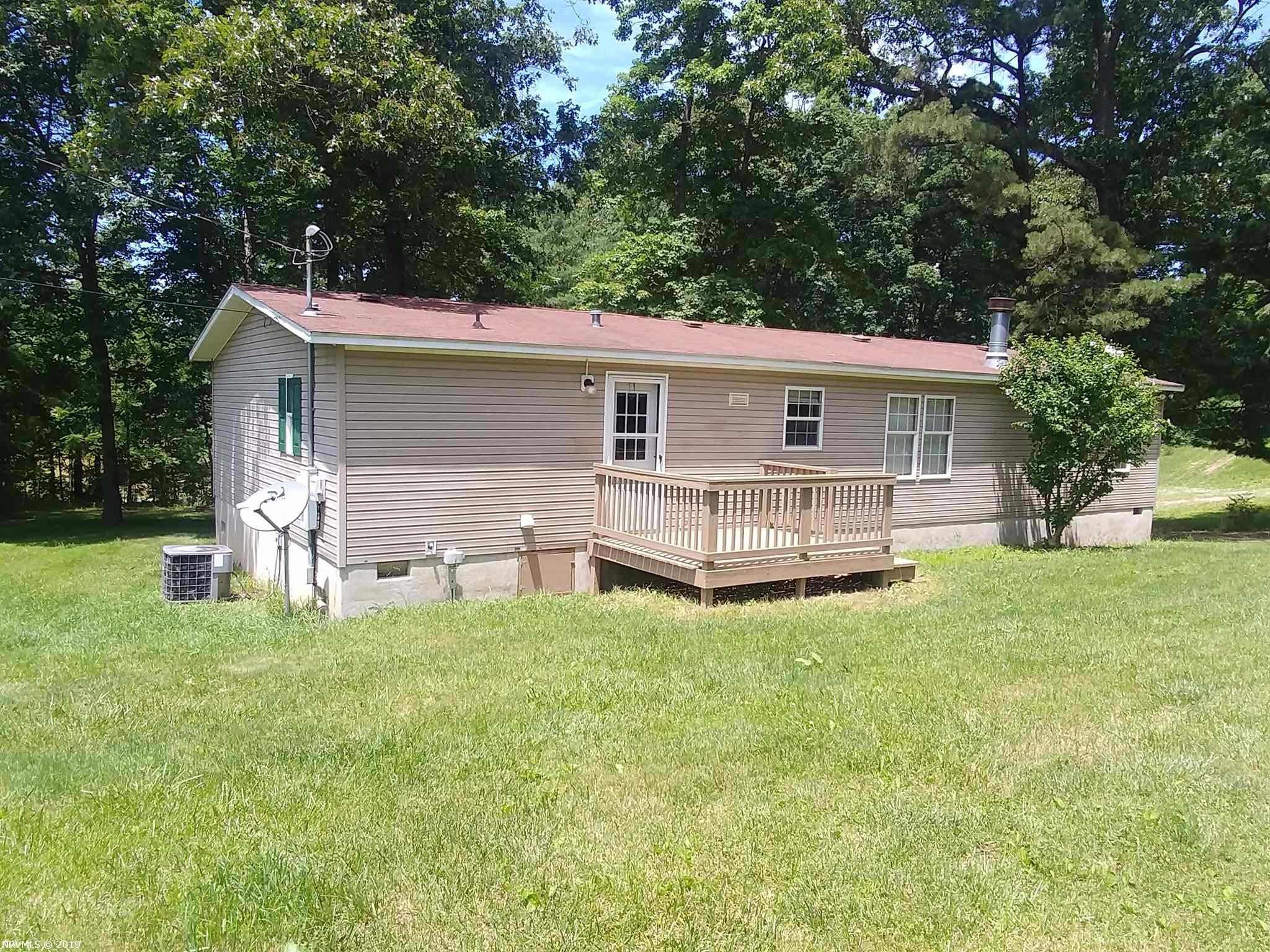 2160 Gate Road Christiansburg, VA 24073 - Photo 2 of 32 Gallery Image 2