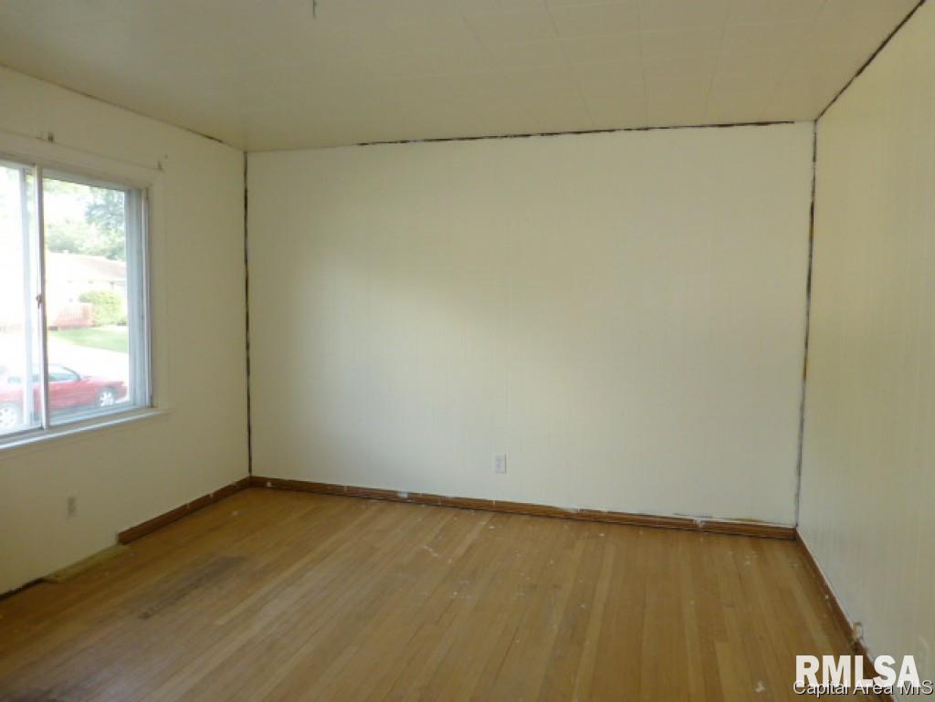 1831 Fairfield Drive Springfield, IL 62702 - Photo 3 of 17 Gallery Image 3