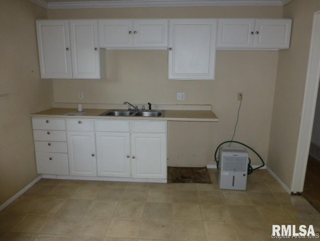 1831 Fairfield Drive Springfield, IL 62702 - Photo 8 of 17 Gallery Image 8