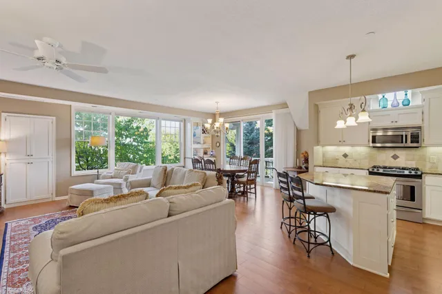 $599,900 | 205 Mill Street, Unit S205, Excelsior, MN 55331