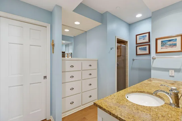 $599,900 | 205 Mill Street, Unit S205, Excelsior, MN 55331