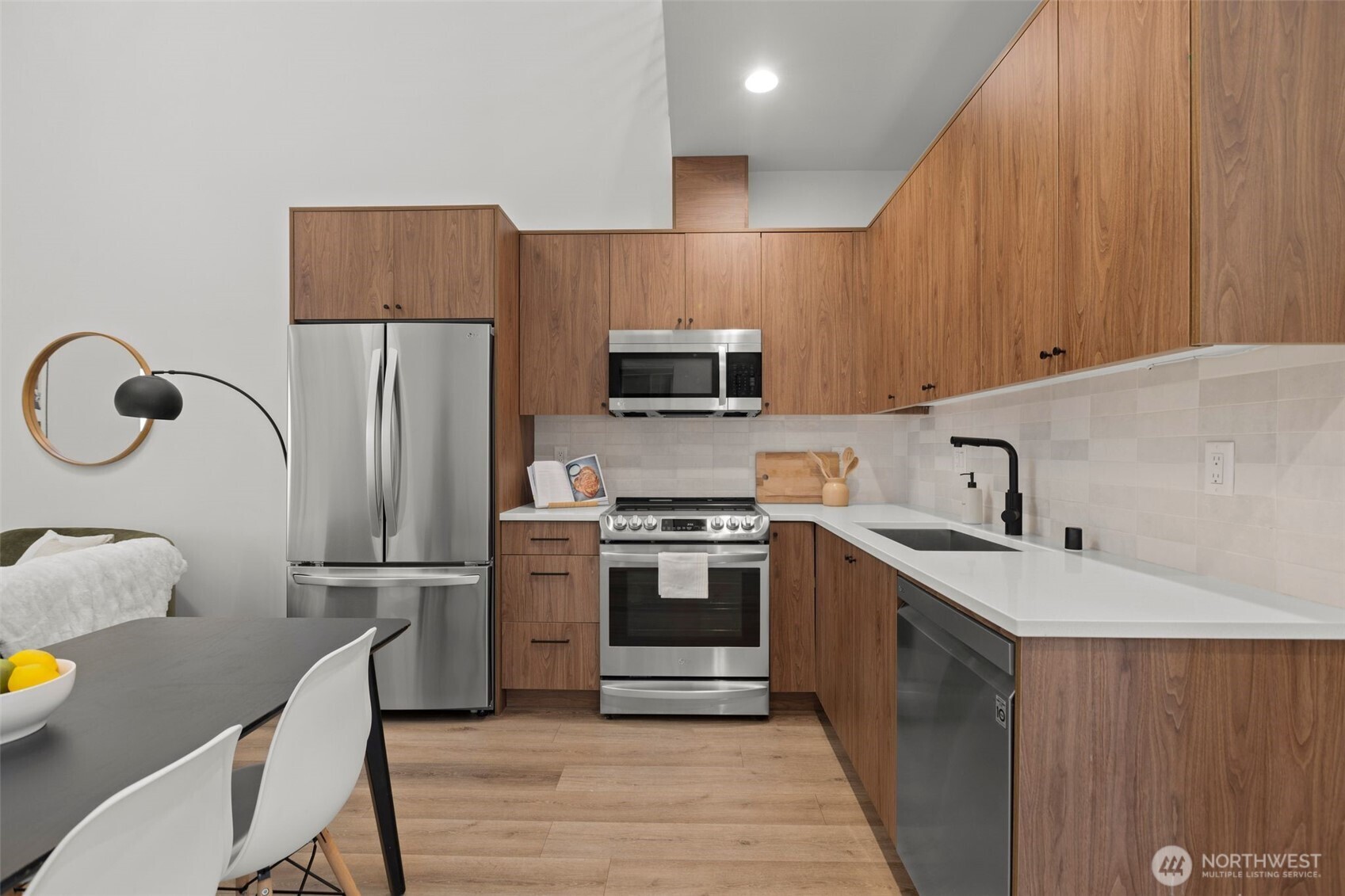 1508 18th Avenue, Unit E Seattle, WA 98122 - Photo 14 of 39