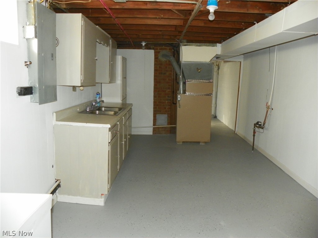 5935 Pearl Road Cleveland, OH 44130 - Photo 24 of 30 Gallery Image 24