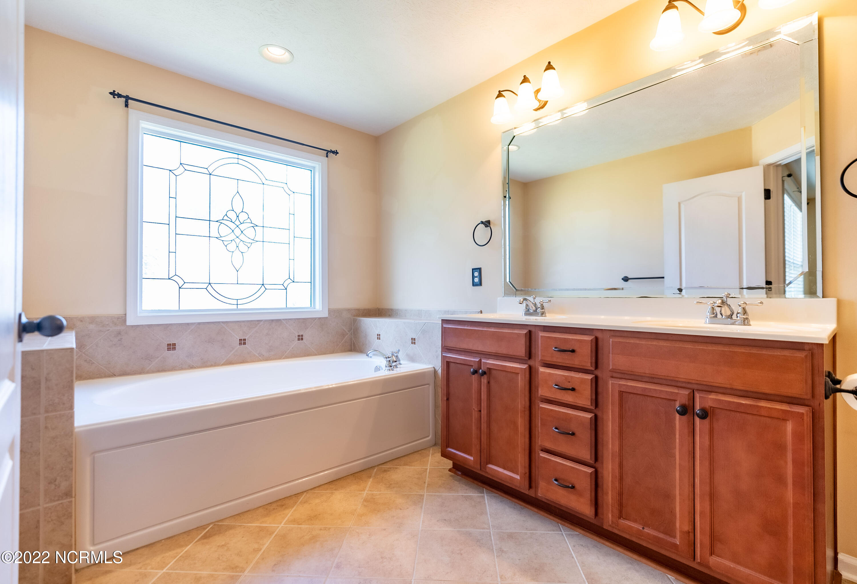 389 Livingston Drive Raeford, NC 28376 - Photo 15 of 37 Ensuite Bathroom
