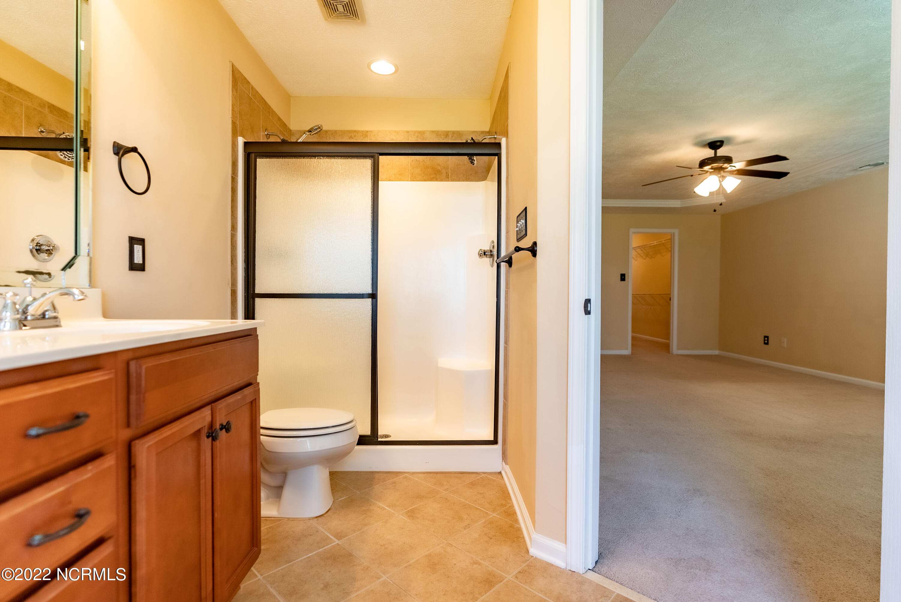 389 Livingston Drive Raeford, NC 28376 - Photo 17 of 37 Stand up shower