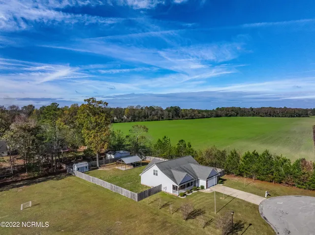 $2,200 | 389 Livingston Drive, Raeford, NC 28376