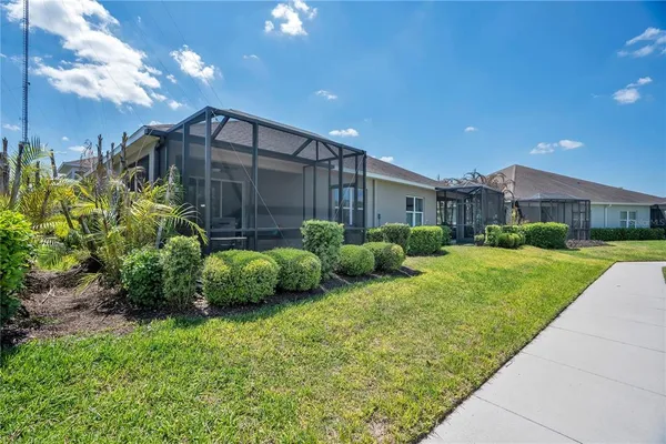 $329,900 | 13541 Circa Crossing Drive, Lithia, FL 33547