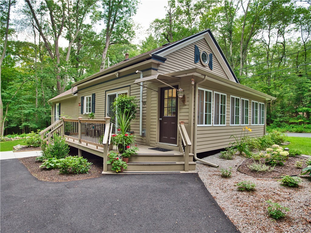 1 Brown School Road Glocester, RI 02814 - Photo 2 of 49