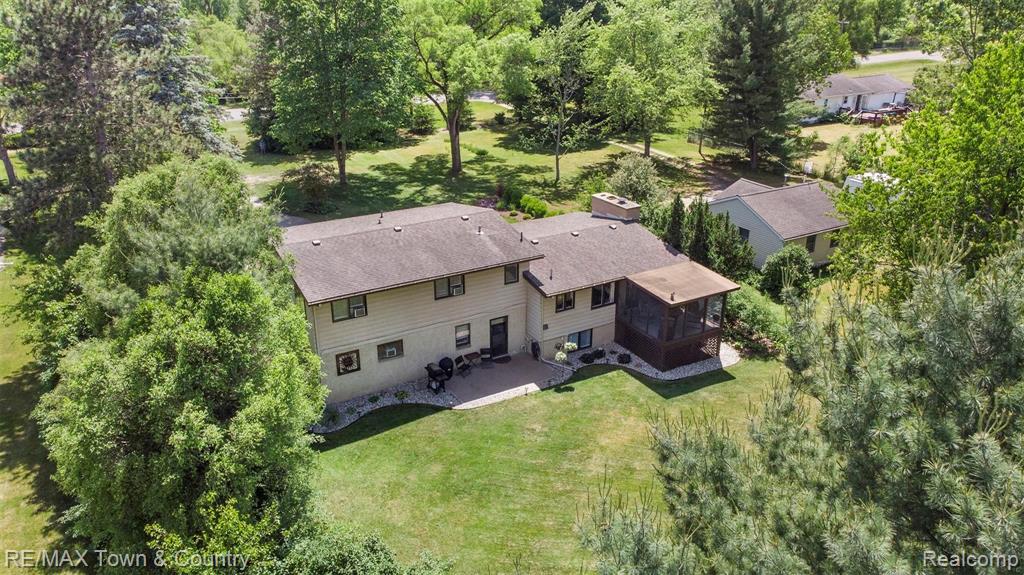 7214 Carpenter Road Flushing, MI 48433 - Photo 39 of 42 Gallery Image 39