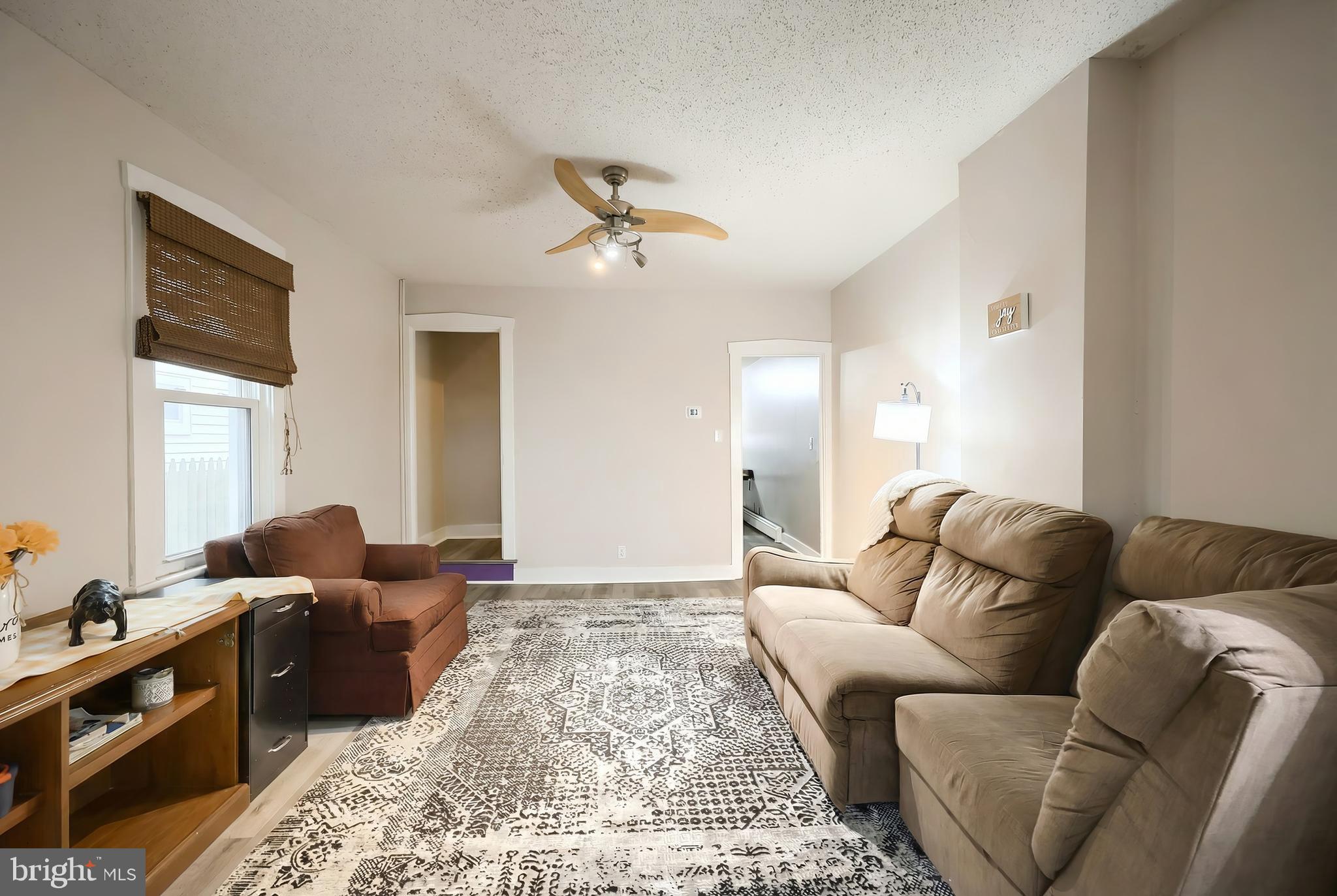 37 West Ferdinand Street Manheim, PA 17545 - Photo 2 of 21