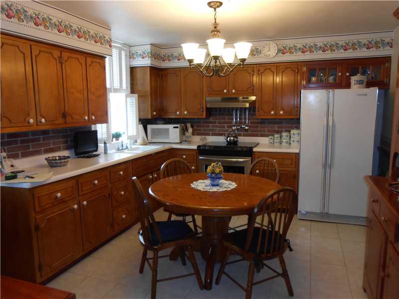 110 McGirts Road Daisytown, PA 15427 - Photo 17 of 25 Kitchen.