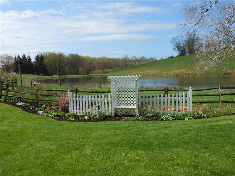 110 McGirts Road Daisytown, PA 15427 - Photo 4 of 25 Yard/Garden.