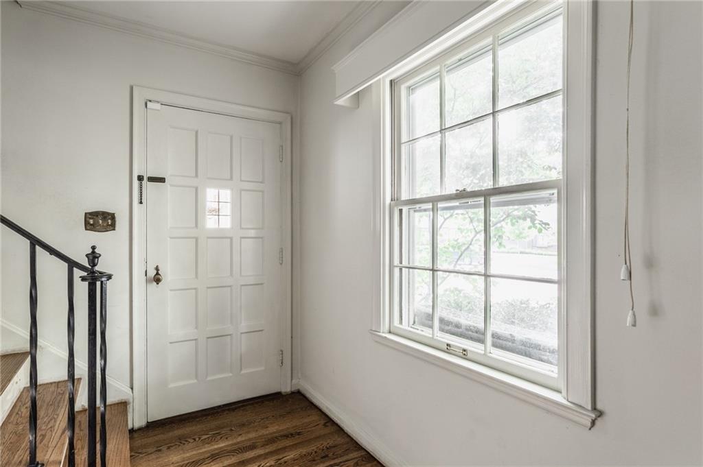 7016 Warwick Road Indianapolis, IN 46220 - Photo 4 of 37 Gallery Image 4