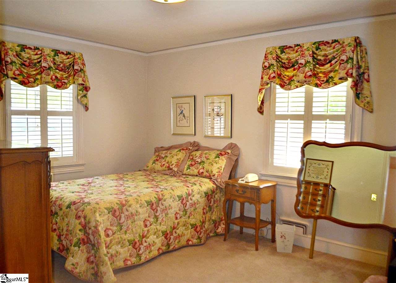 310 South Watson Road Taylors, SC 29687 - Photo 13 of 31 Gallery Image 13