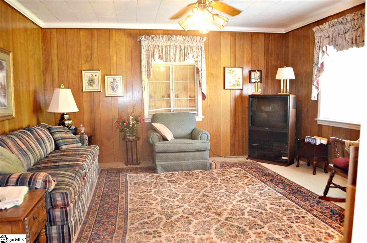 310 South Watson Road Taylors, SC 29687 - Photo 18 of 31 Gallery Image 18