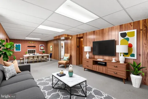 $474,000 | 8700 50th Place, College Park, MD 20740