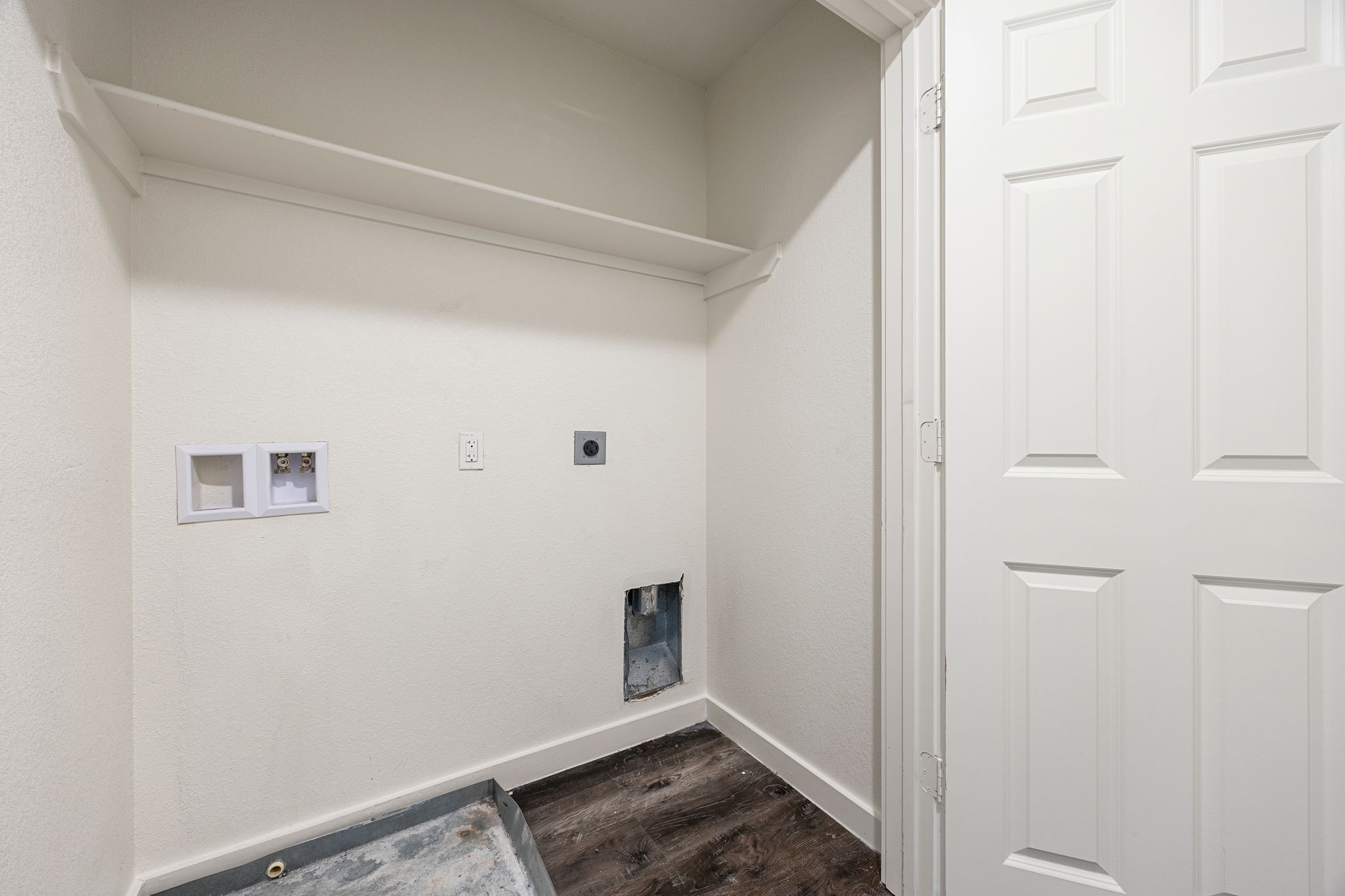 12603 Telge Road, Unit 8B Cypress, TX 77429 - Photo 18 of 22 Laundry Unit in House