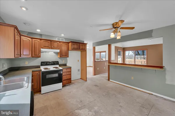 $375,000 | 960 Fabers Road, Reading, PA 19606