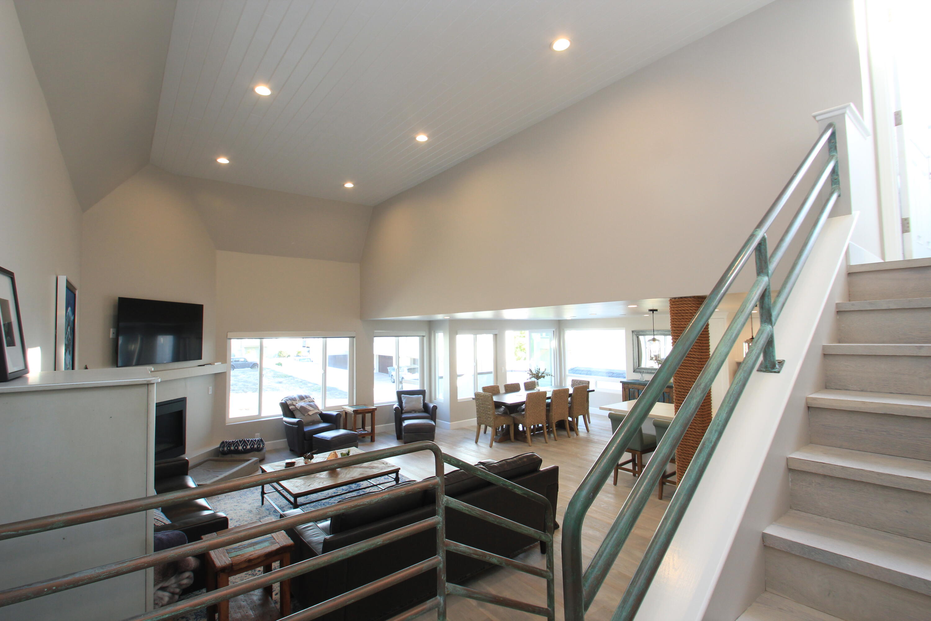 5235 Sealane Way Oxnard, CA 93035 - Photo 29 of 57 a view of a living room and dining room
