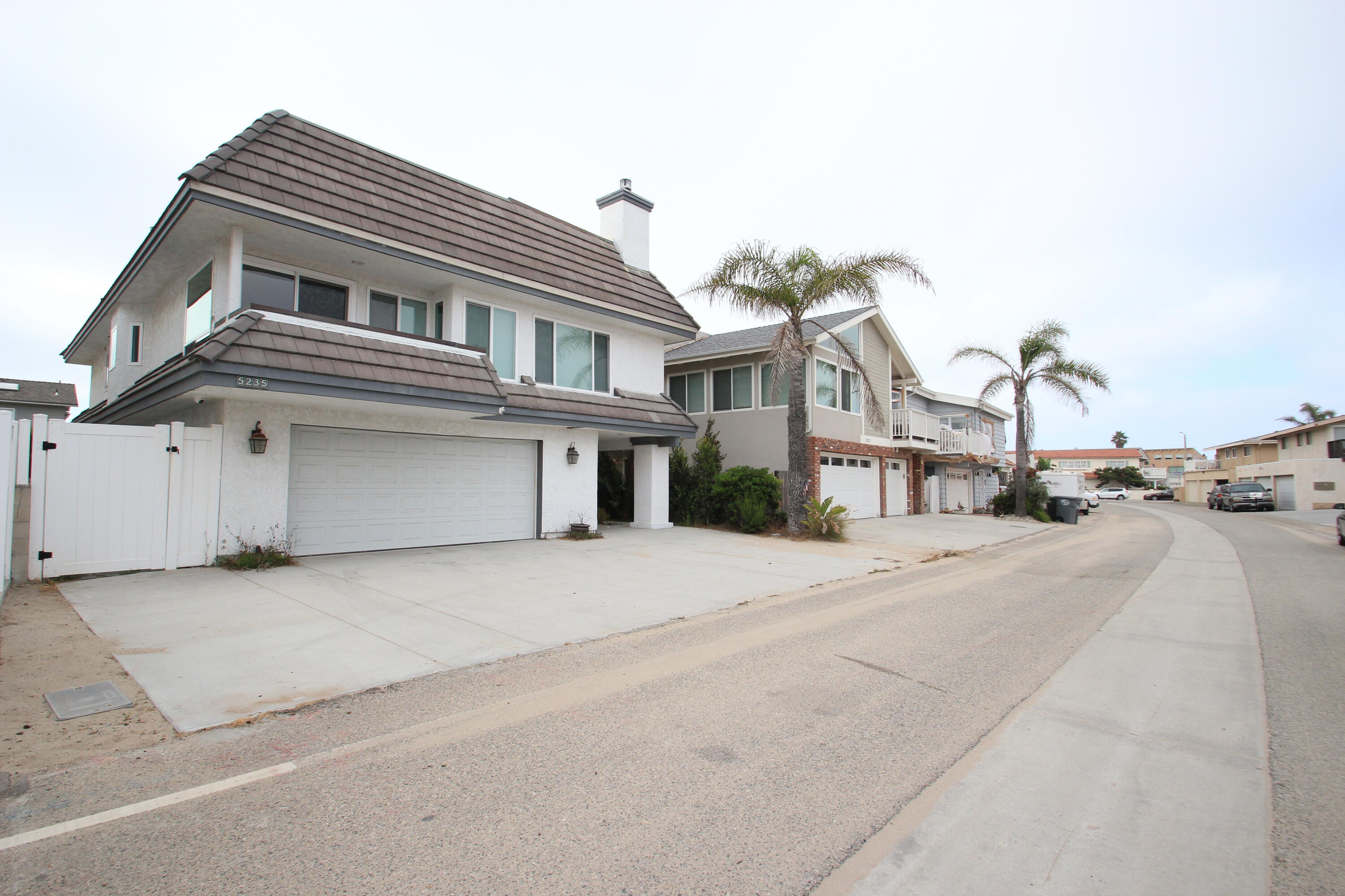 5235 Sealane Way Oxnard, CA 93035 - Photo 57 of 57 a view of multiple houses with a street