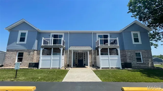 $1,100 | 2300 Donna Maria Drive, Unit B, Warrenton, MO 63383