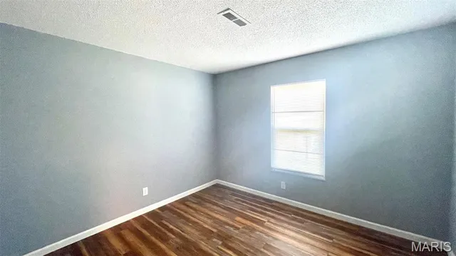 $1,100 | 2300 Donna Maria Drive, Unit B, Warrenton, MO 63383