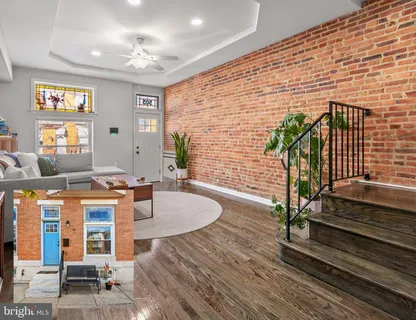 $299,900 | 505 South Lehigh Street, Baltimore, MD 21224