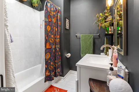 $299,900 | 505 South Lehigh Street, Baltimore, MD 21224